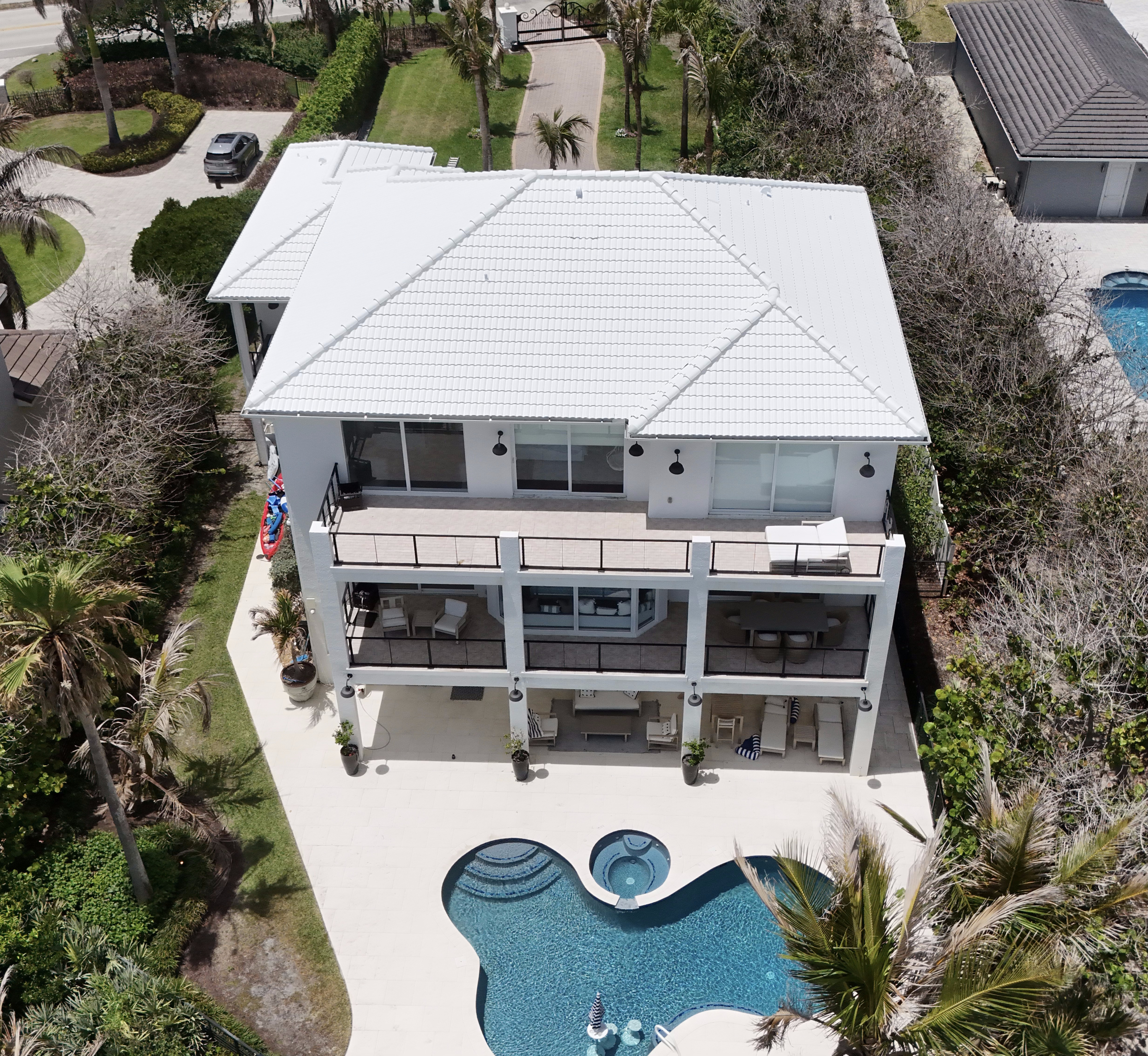 Roofing service